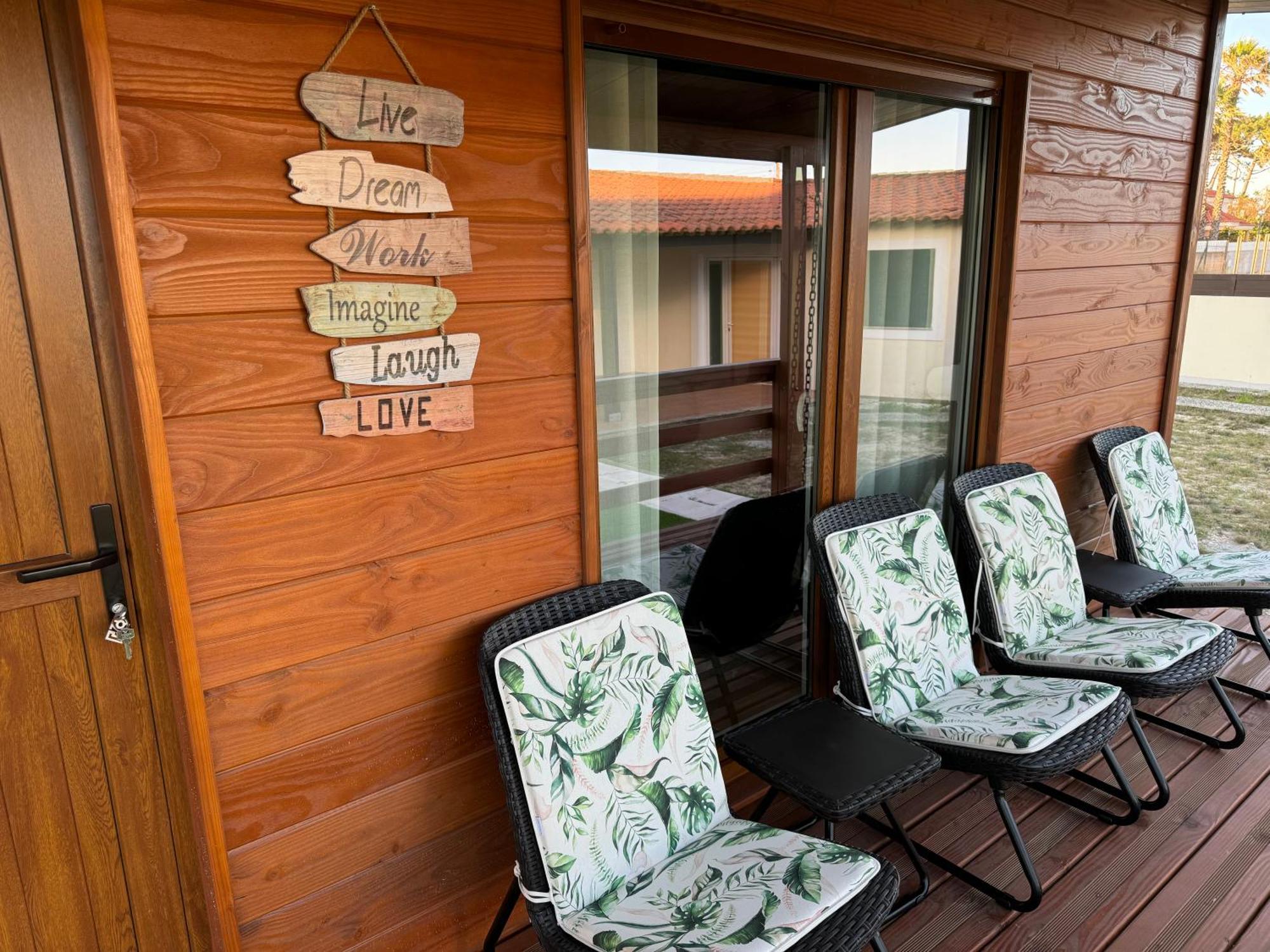 Acolhedora Casa De Ferias T2 Com Espaco Exterior Esmoriz Luaran gambar